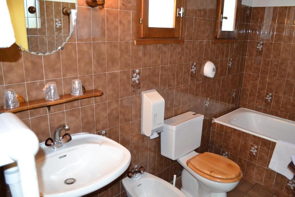 Hotel Restaurant Davat Brison-Saint-Innocent Bilik gambar